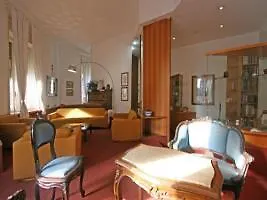 Sanzio Hotel Rzym